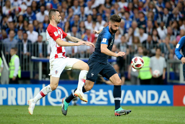 在足球中 在足球中